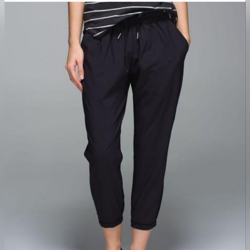 Lululemon Namaskar Crop Black Pants Womens Size 10